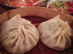 包子-阿里家·新疆烤肉酒場 by MIG