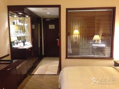 -上海华侨大厦-停车场