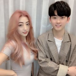 -AYO SALON
