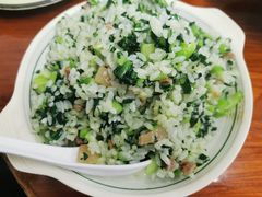 -胡子饮食店