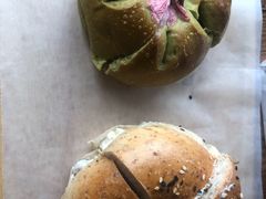 盐渍樱花抹茶红豆包-仙峰天然面包(迎宾路店)