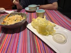 -香巴拉云南餐厅(华莱坞店)