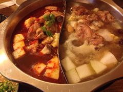 滇锅云南特色火锅-小街猪手(团结湖店)
