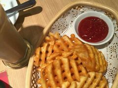 -必胜客(WOW中心城店)