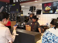 -麦当劳(杨高南路店)