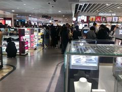 -日上免税行(浦东机场五店)