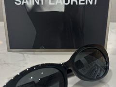 -YI OPTICAL 奕镜·蔡司战略合作店(长宁来福士店)