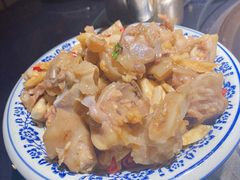 -挂旗柴锅鸡(蚌山区嘉年华店)