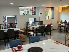 -毛辣果·贵州红酸汤牛肉火锅(西单店)