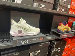 -NIKE北京马连道换季优惠店
