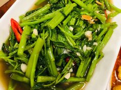 -Dang restaurant (patong phuket)