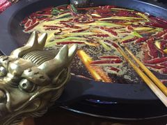 -黄潇洒老火锅(九眼桥宏济巷店)