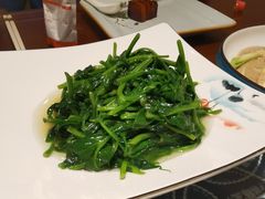 蒜茸豌豆尖-一品滇香·云南菜(公益西桥店)