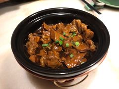 草菇烧牛腩-那家小馆•北京菜•烤鸭(中关村店)