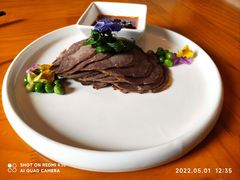 -洋沙湖湖色生鲜主题餐厅