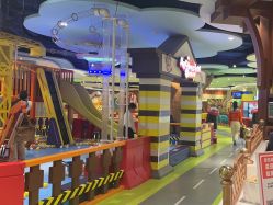 -MELAND CLUB亲子乐园•派对(虹桥万象城店)