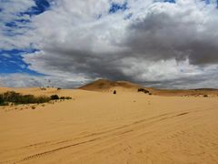 -亿利库布其七星湖沙漠生态旅游区