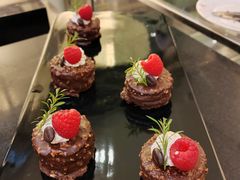 -亮马河饭店翠雅咖啡厅