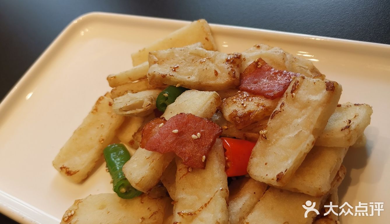           艳阳天的青椒烧乌龟