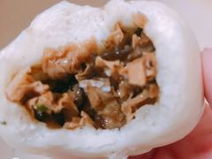 -凤起龙游老面包子(凯德晶品店)