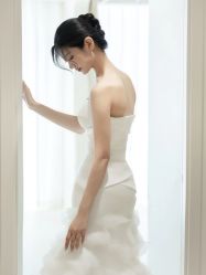 -艾米丽婚纱礼服