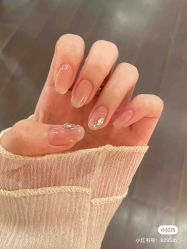 -UGIRL有个美甲
