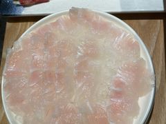 鱼片-三人行骨头王火锅(长寿店)