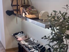 -眷顾自助服装工作室(中南金石国际广场A座店)