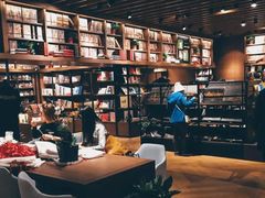 -猫的天空之城概念书店(苏州平江店)
