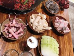 -周幺妹重庆老火锅(银泰城总店)