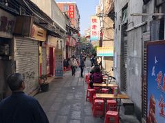 -陈老添美食店(宝华路店)