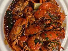 -肥肥虾庄·金牌油焖大虾(汉口城市广场店)
