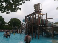 -热带风暴水上乐园(新镇路)
