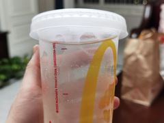 -麦当劳(长兴路万达店)