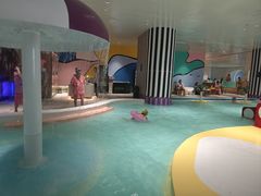 -涨巢·潮玩水疗局