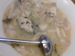 -严记小天府酸菜鱼(西四路店)