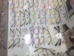 -华彬眼镜专业渐进配镜(潘家园店)