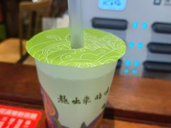 -鑫花溪牛肉米粉(广电传媒店)