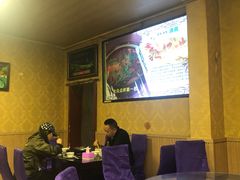 -乳仔牛牦牛汤锅 烤羊排(松潘古城店)