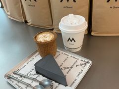 -M Stand(上海人民广场来福士店)