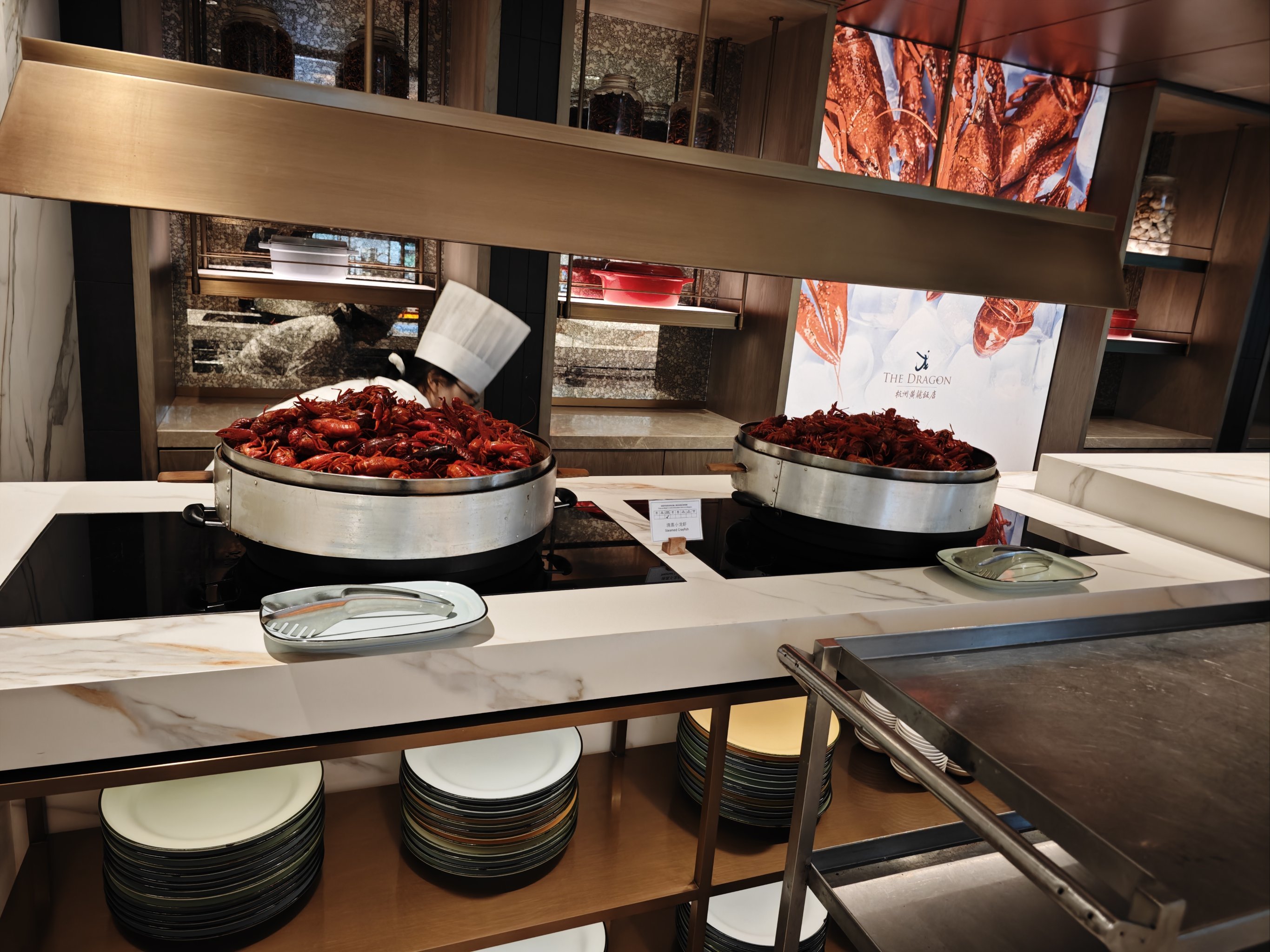 杭州黄龙饭店自助餐厅的小龙虾绝绝子
