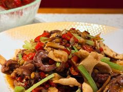 -沪小胖·小龙虾·蓝龙王(八佰伴店)