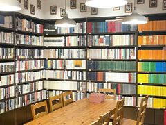 -晓风书屋(浙大紫金港店)