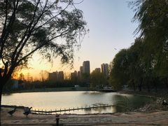 -蓝地时尚庄园(北京清河营地铁站店)