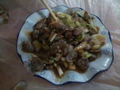 花甲-狮龙啤酒烧烤屋(建二路店)