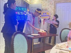 -沪华海鲜大酒楼(南汇店)