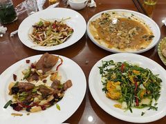 -漁耕小厨农家院(武当山店)