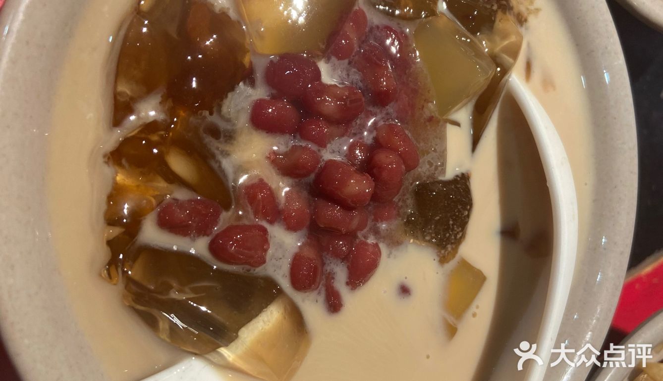 冰粉儿奶茶一绝的火锅店