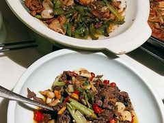 -绿草地·湘菜(酃湖师院店)