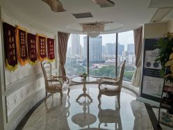点击看大图 -雪儿海蒂·女性私密整形专科